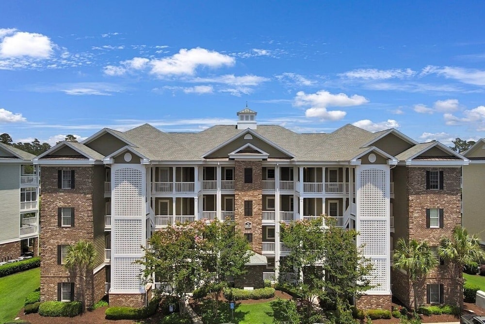 Magnolia Pointe Luster Leaf 4875-304 3 Bedroom Condo