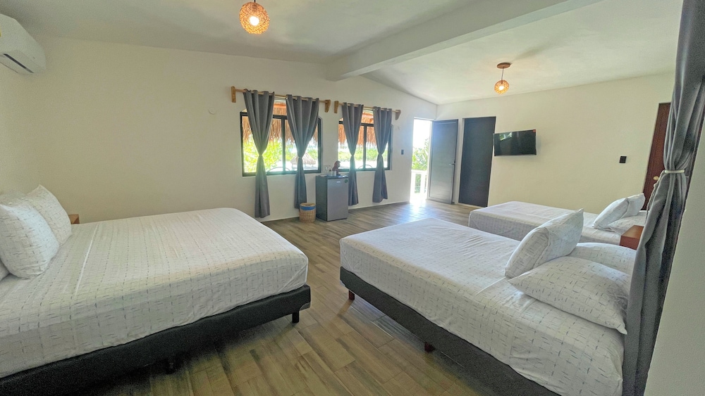 Hotel Isabella Bacalar Front Lagoon