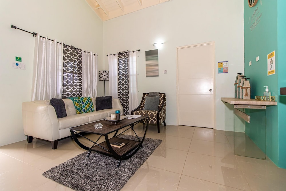Serenity Retreat Villa Drax Hall