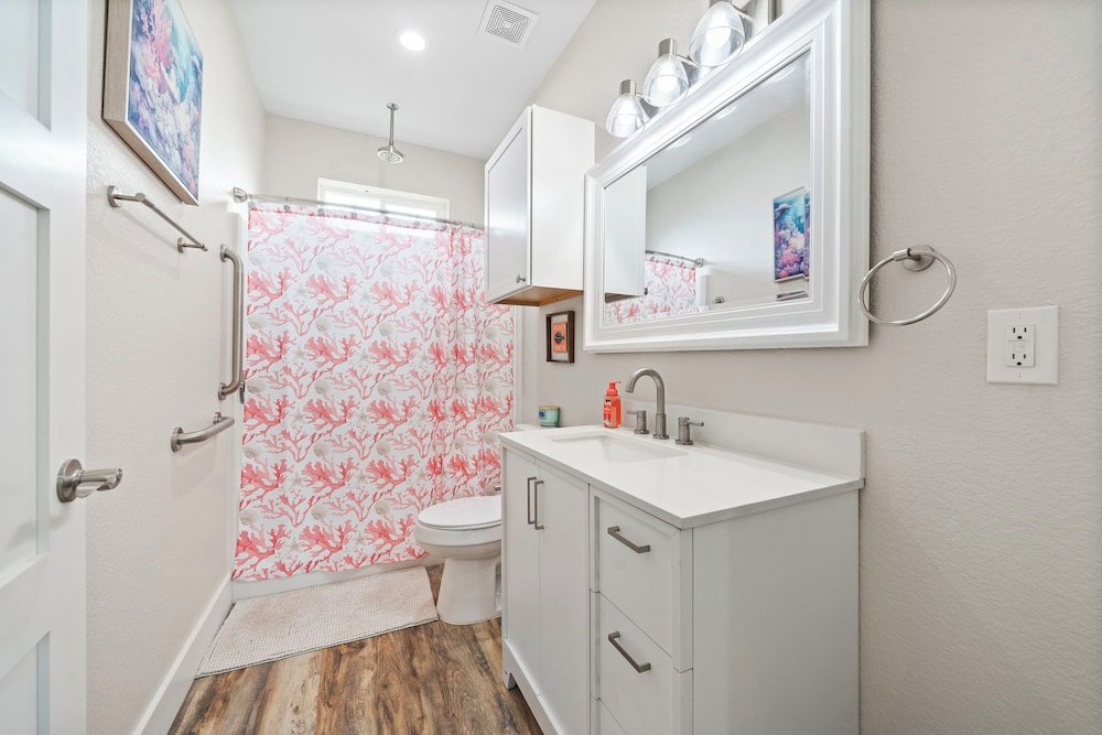 Coral Mountain by Ryson Vacation Rentals