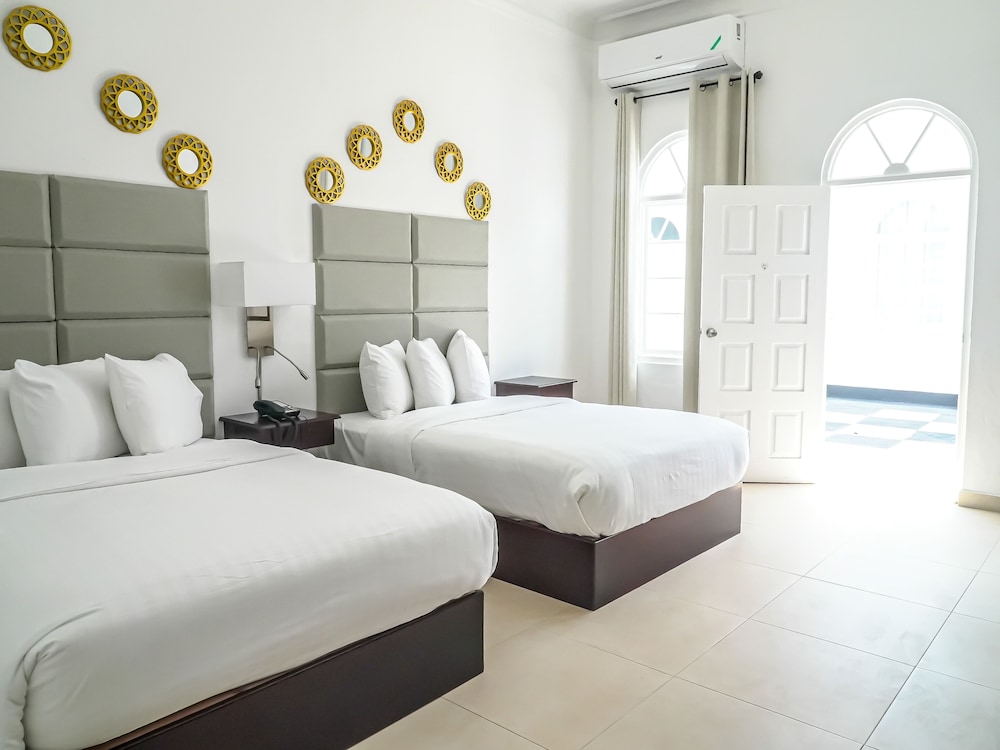 Jamaica Palace Hotel - Property Image 12