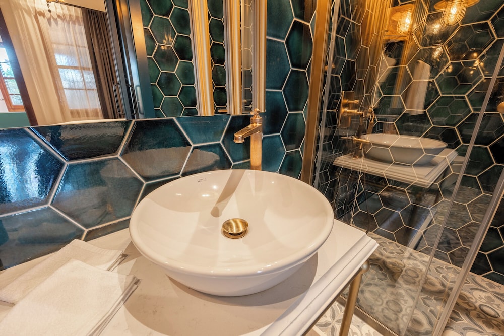 Belmondo Süitler - Image 132