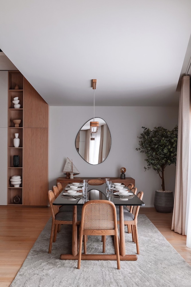 Vesta - Luxury APT - 3BR - La Mirada