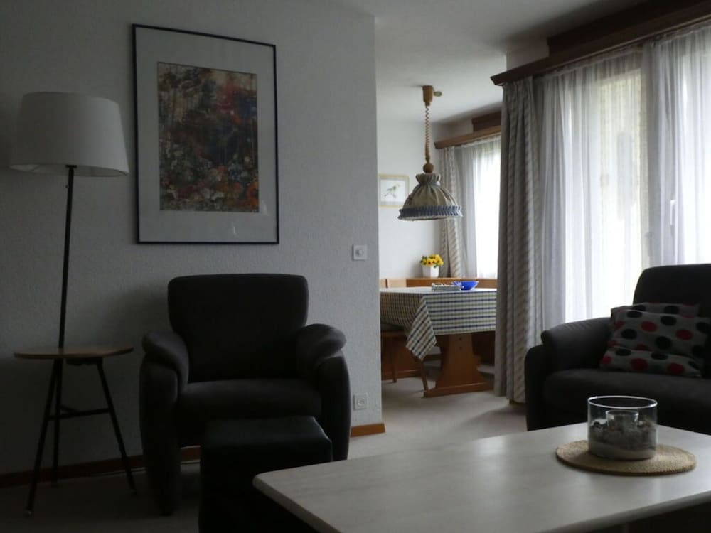 Charming Apartment in Lenk