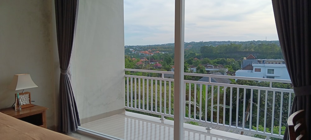 Sarining 2BR Villa with Pool