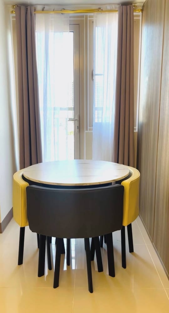 Cosy Deluxe Flat Manila Bay City Views