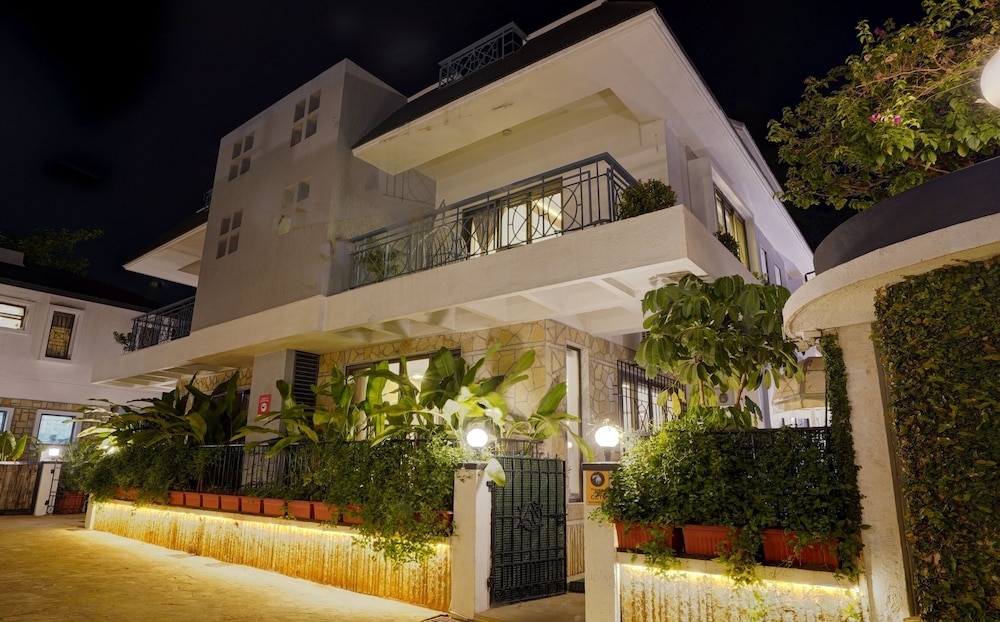 Alaya Stays Adarsh Villa 3 BHK