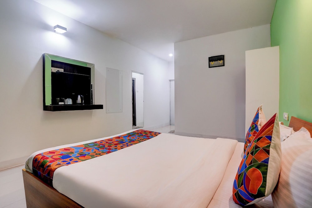 Fabhotel Bay Breeze