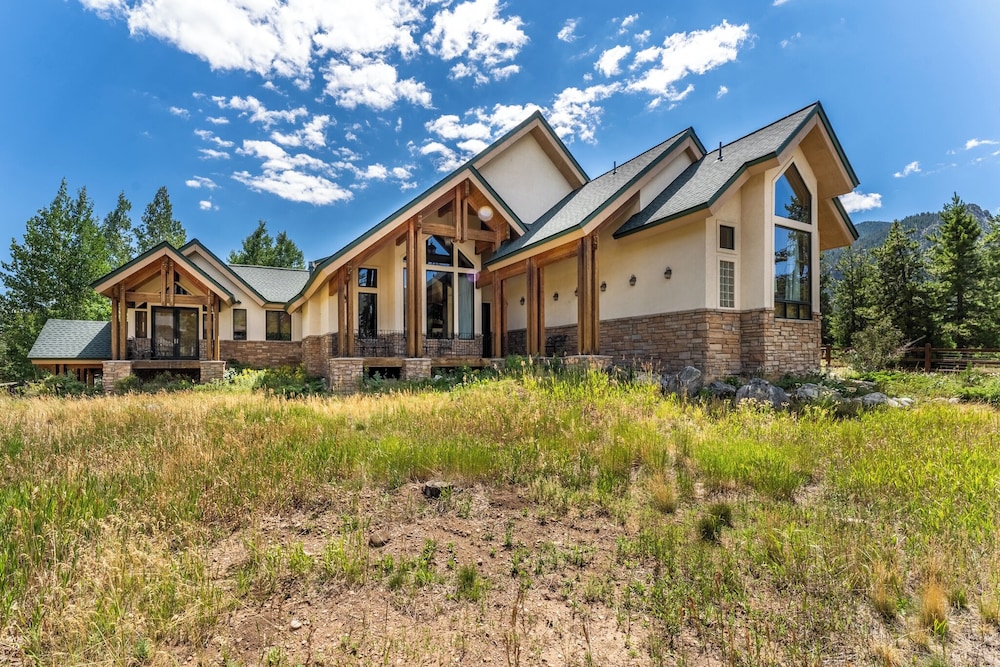 213 County Road 1041