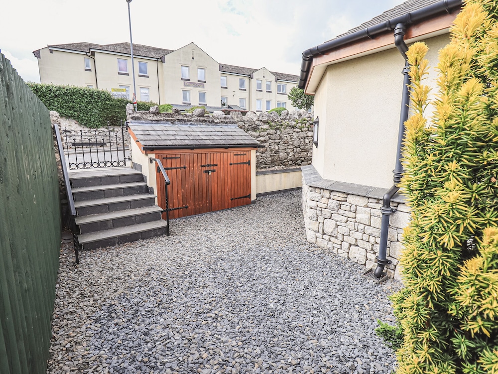 Oversands Cottage