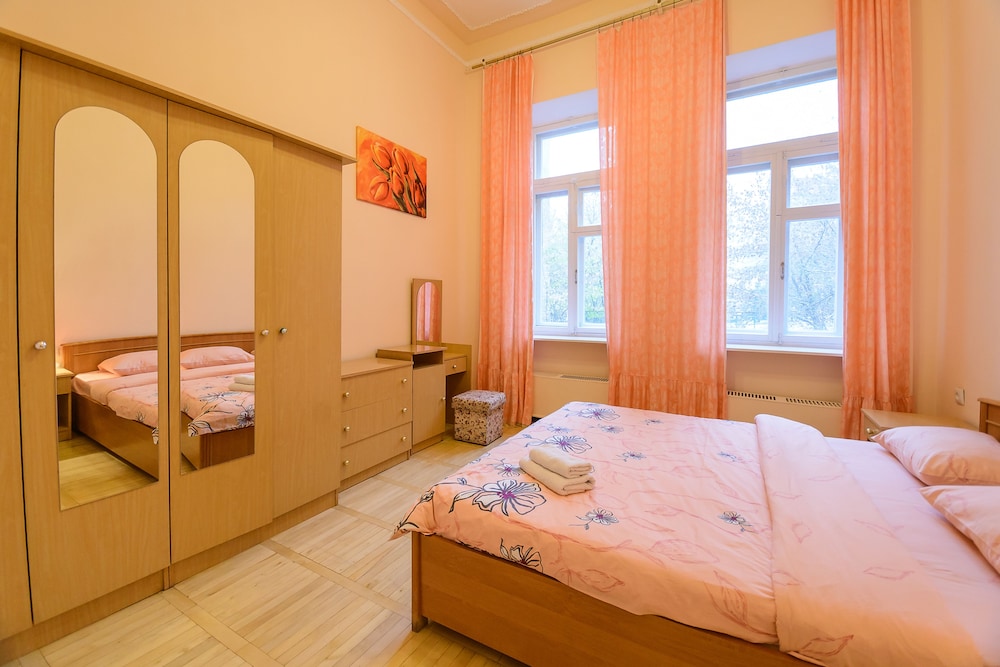 Kiev Accommodation Hotel Service