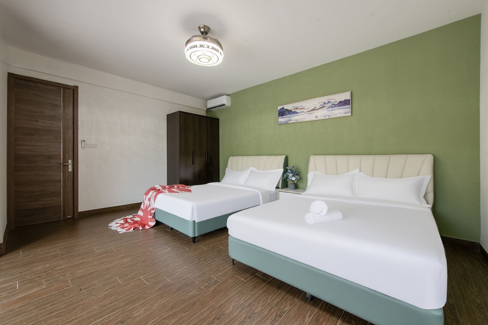 Forest City Golf Villa by A & Home Party