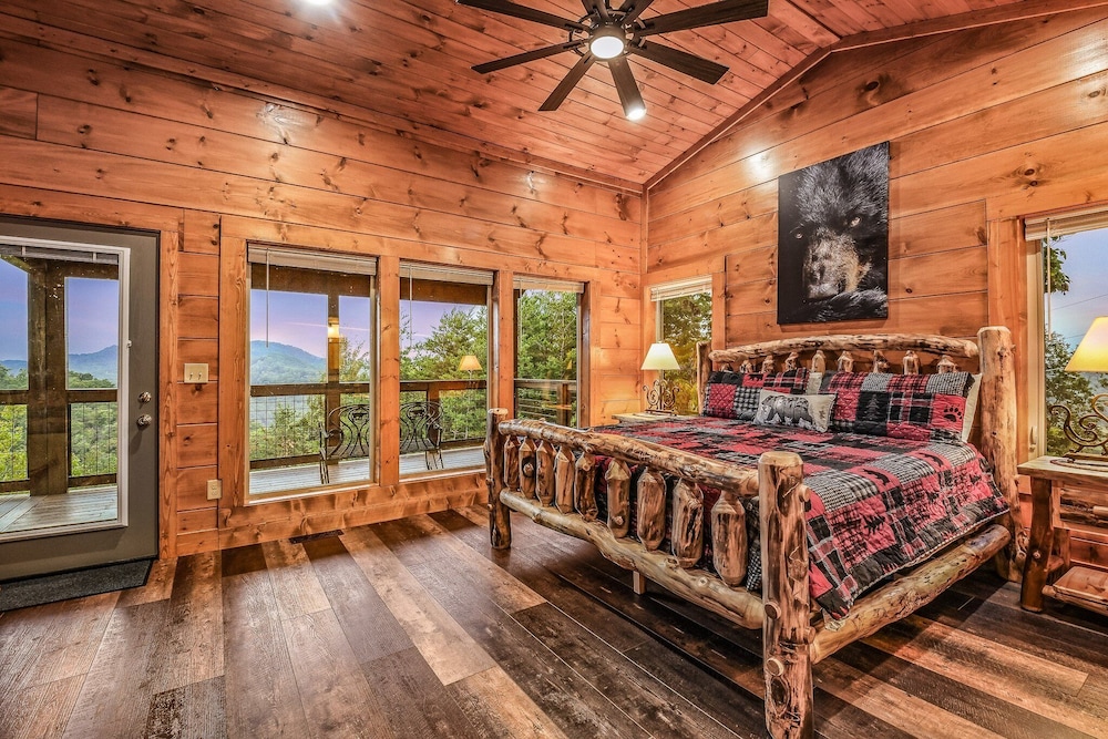 Panoramic Pointe 2 Bedroom Cabin
