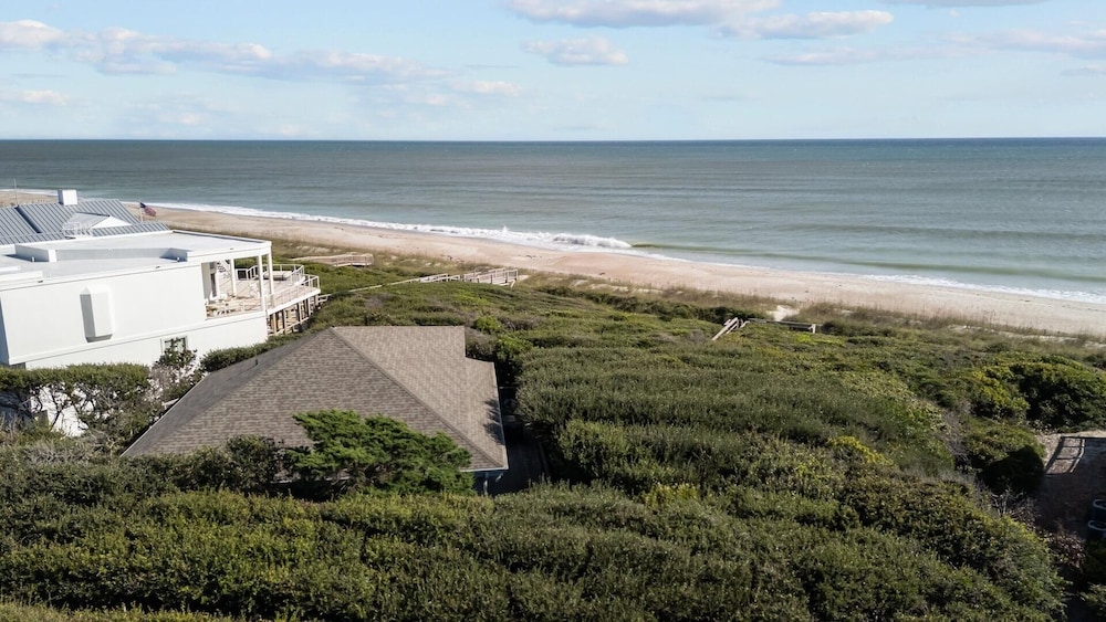 Beach Grove 3 Bedroom Home