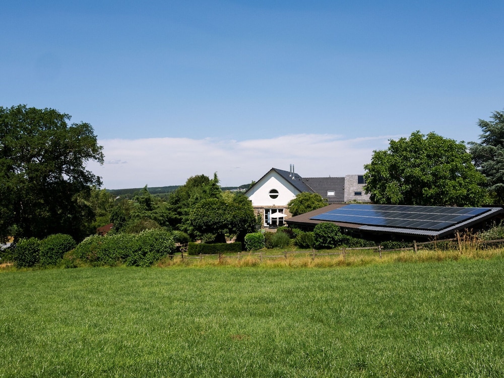 Moderscheid Cottage With Spa