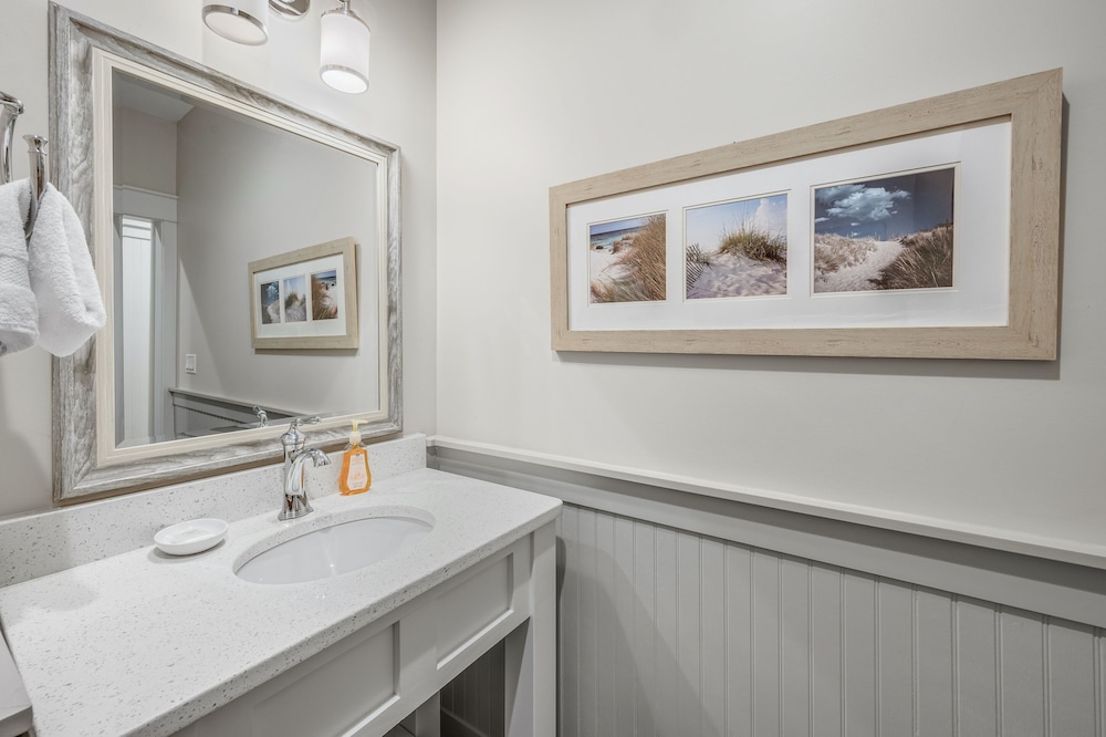 Magnolia Cottages by the Sea by Panhandle Getaways