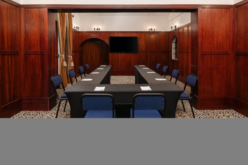 Johannesburg Vacations - Holiday Inn Johannesburg Sunnyside Park, an IHG Hotel - Property Image 9