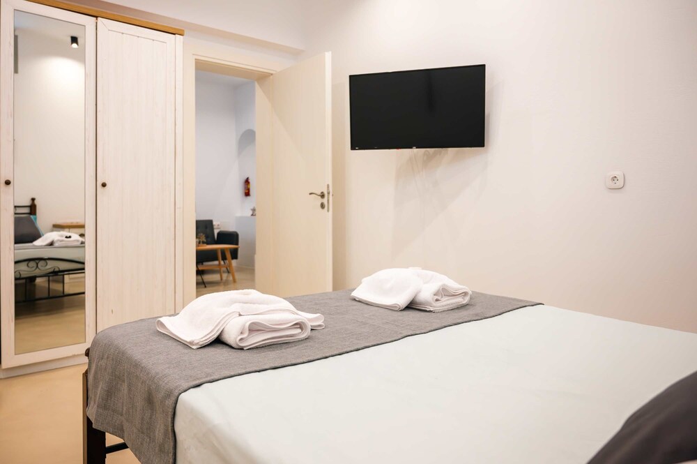 Assyr Getaway - Santorini Cozy Cycladic Retreat
