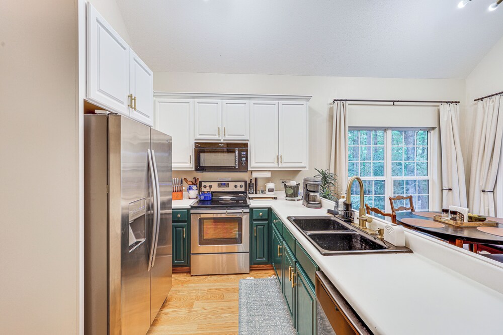 Fisher's Retreat Near Lake Thurmond: Tignall Home