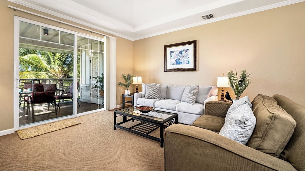 Family & Couples' Fun - Golf, Mountain & Lake Views + Walk to Dining & Beach - Vrkcv