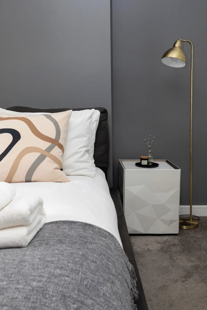 Bright & Stylish 2BD Flat - Brockley