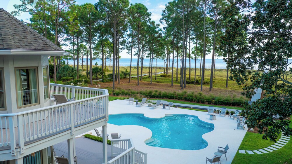 21 Painted Bunting at The Sea Pines Resort