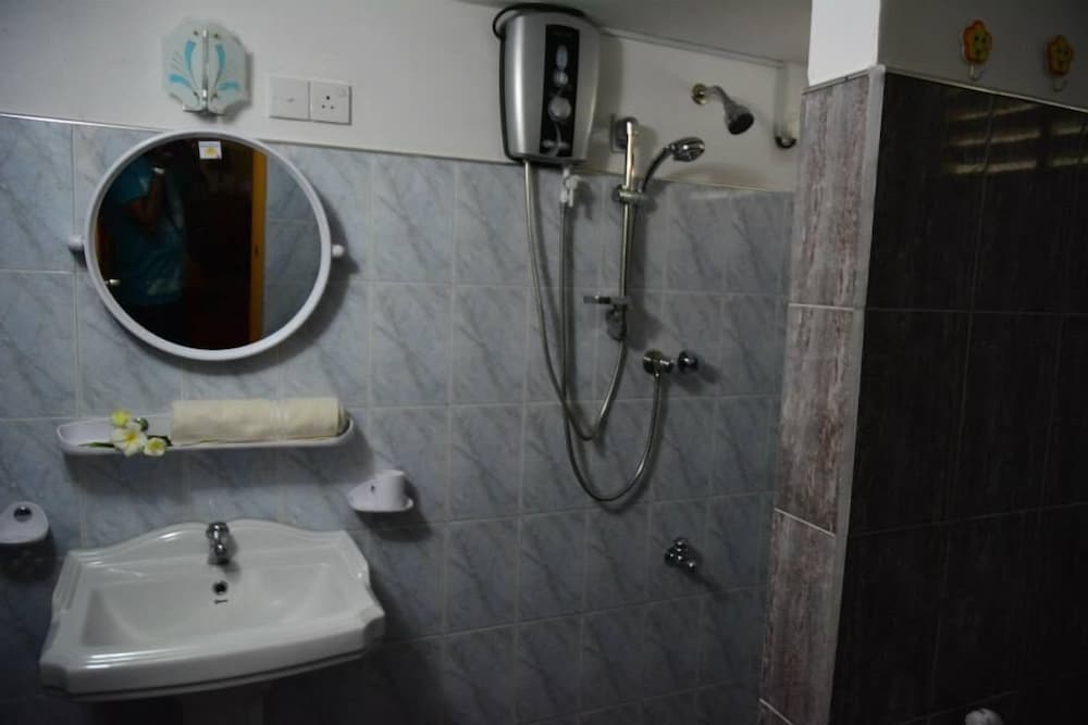 Avon Hikkaduwa Guest House