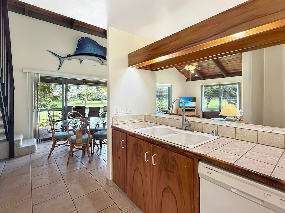 Large 3BR + Loft at Kanaloa Pools, Golf Views & Prime Keauhou Location