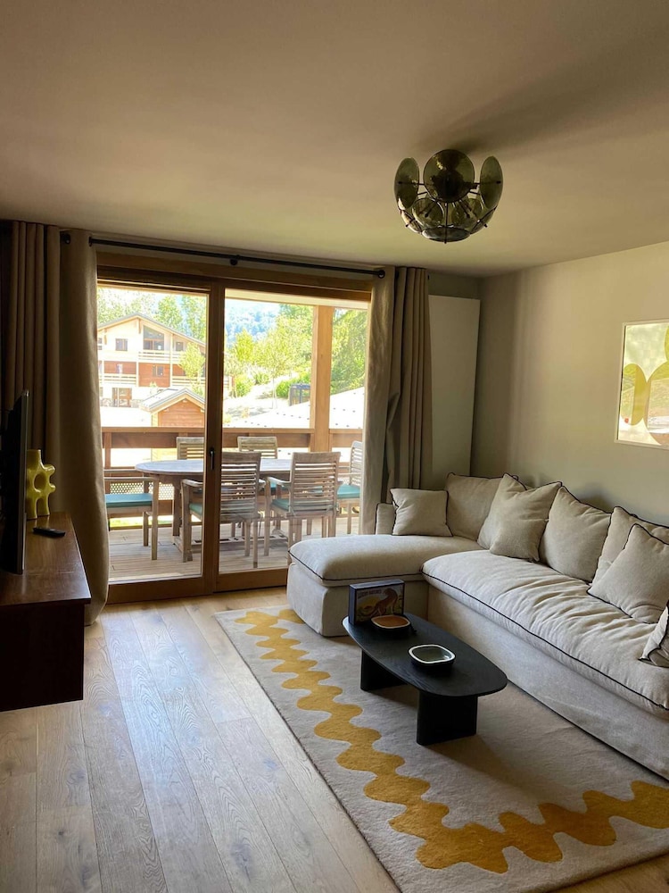 Charming Apt With View 2bd/6p -residence in Mega\