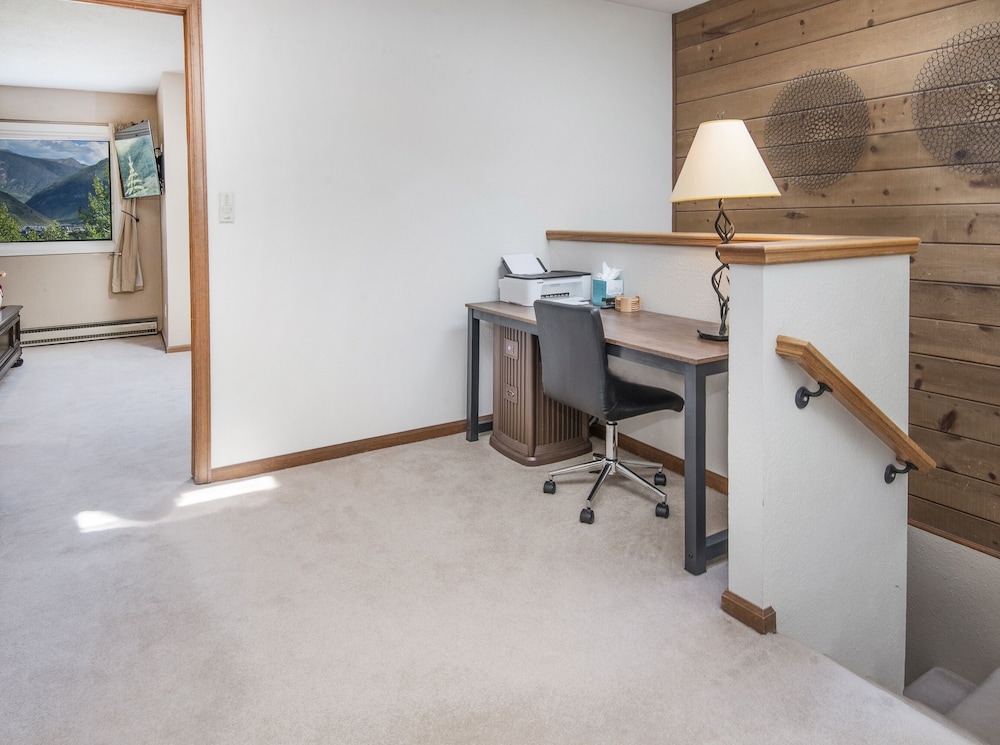 Eiger Chalet 10 3 Bedroom Townhouse view 5