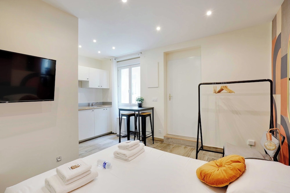 Magnificent Studio - 2P - Levallois-perret view 5
