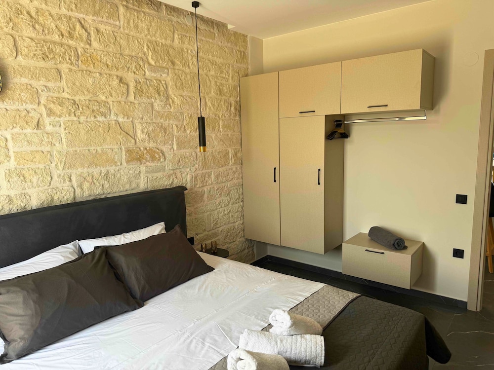 Panstel - Villa Aurora With Private Pool Jacuzzi