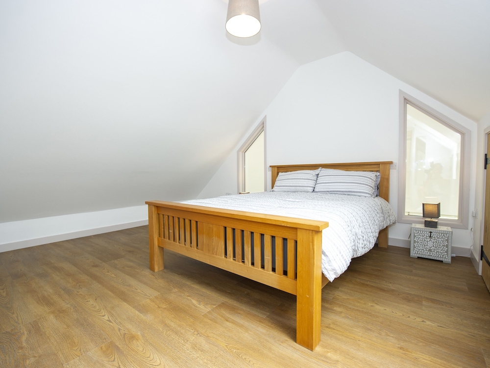 Starling Lodge