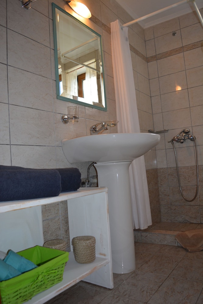 Elianthos Villa