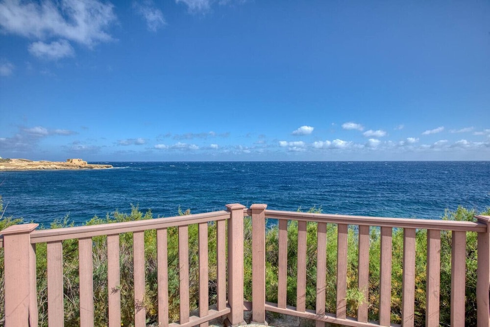 Gozo Escape With Balcony BBQ Peaceful Views