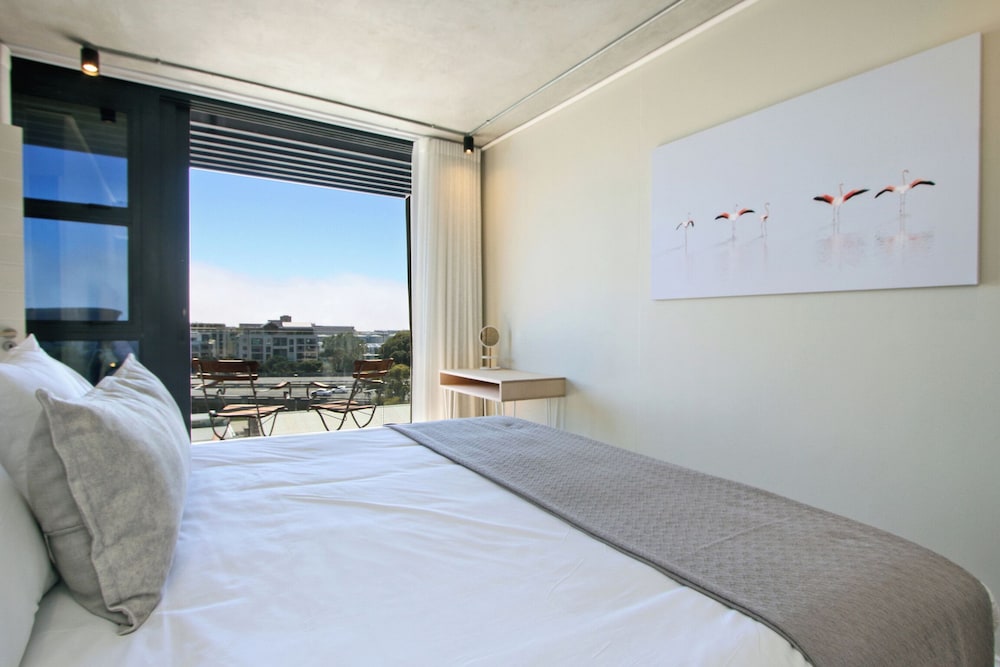 Docklands Deluxe Apartments by ITC Hospitality