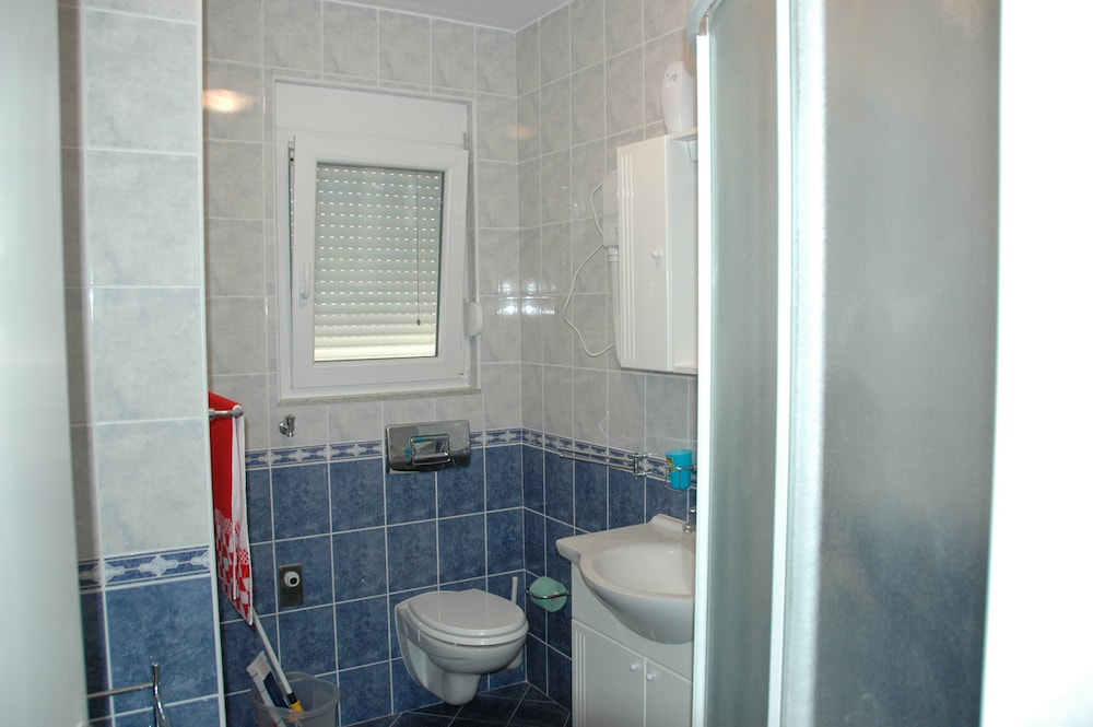 Apartmani Ani view 4
