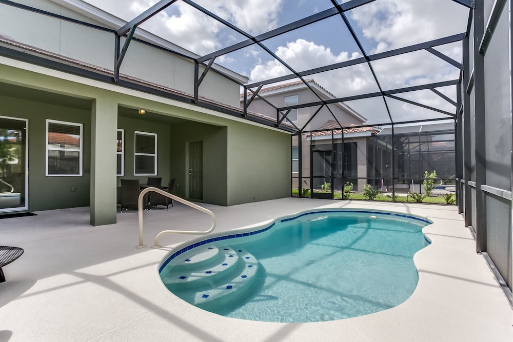 Solterra Resort 5 Bedroom Villa - Image 5