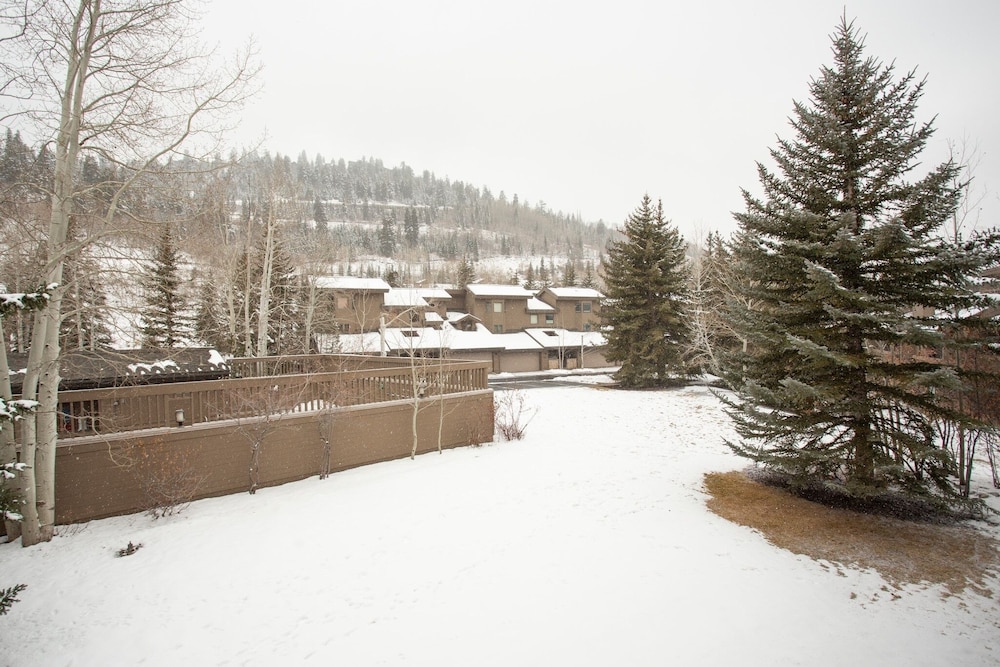 Lakeside at Deer Valley Resort - Two Bedroom Condo #1679 2 Condo