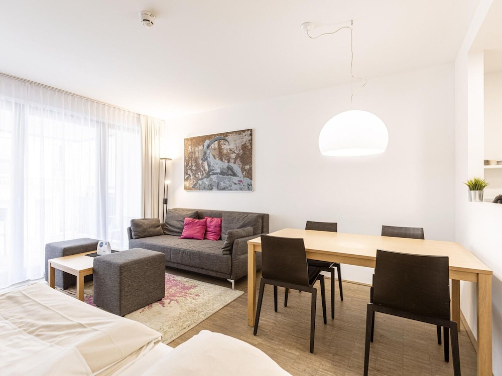 Apartment With Roof Terrace