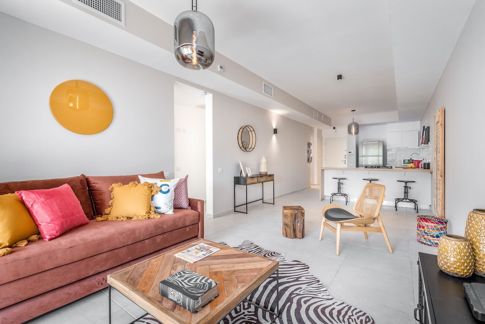 Stylish New 2BR Jaffa Near Setai Hotel view 2
