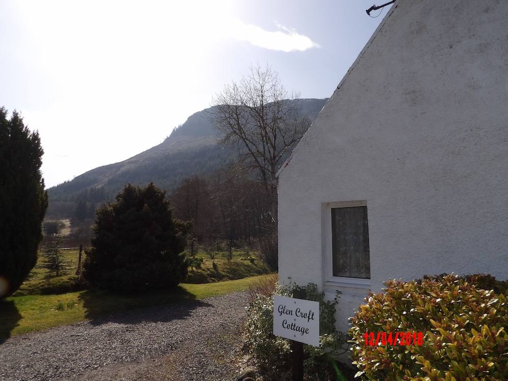 Glen Croft Cottage view 3