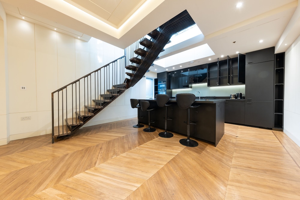 Elegant 5bdrm Townhouse in Camden