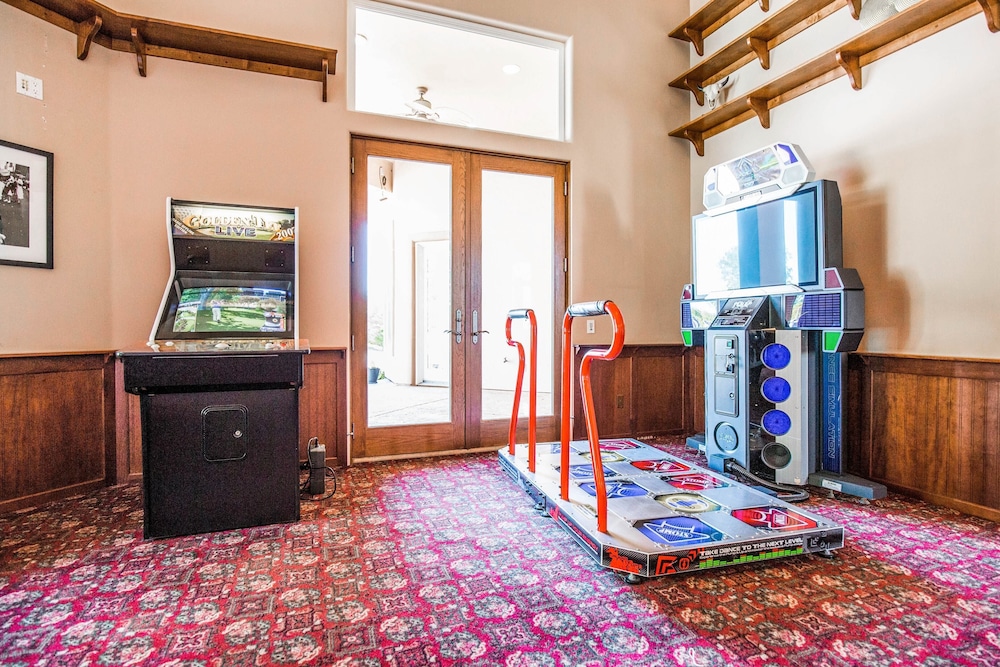 activities & amenities