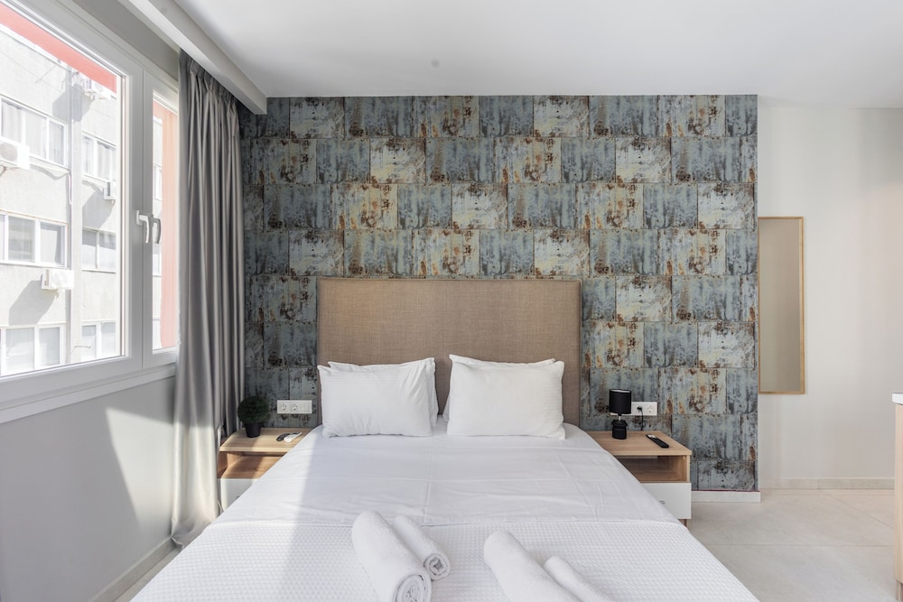 Noima Luxury Suites