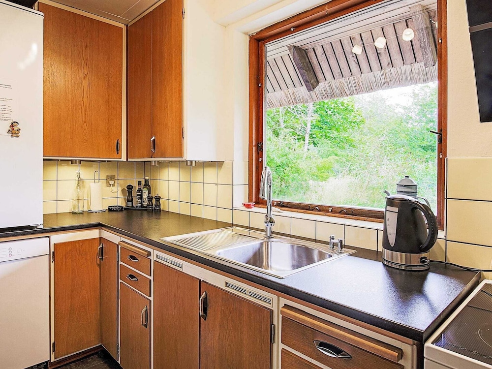 Secluded Cottage Retreat at Ordrup Naes-by Traum view 3