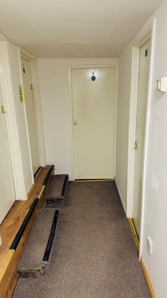 White House lodge