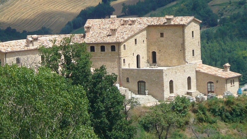 Borgo Storico Cisterna