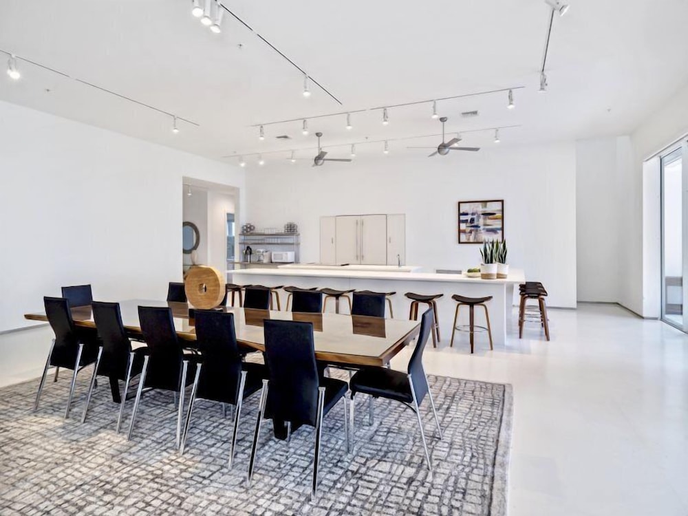 meeting & event spaces