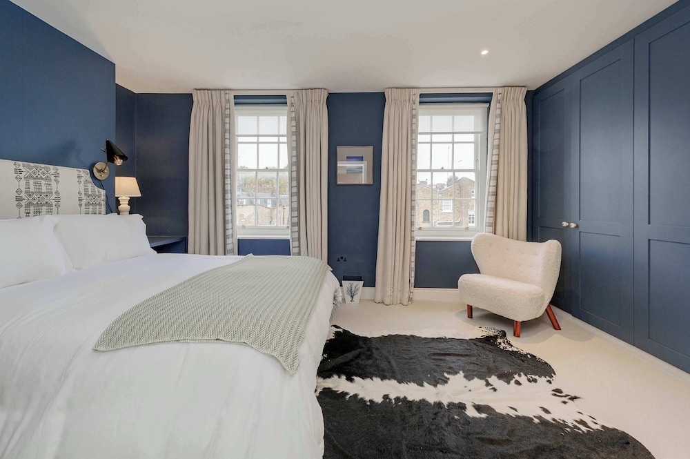 Gorgeous 3 bed House in Sloane Square With Garden